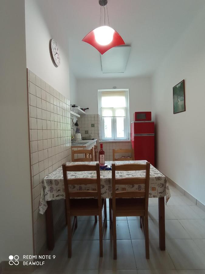 Gizella Apartman Eger Esterno foto